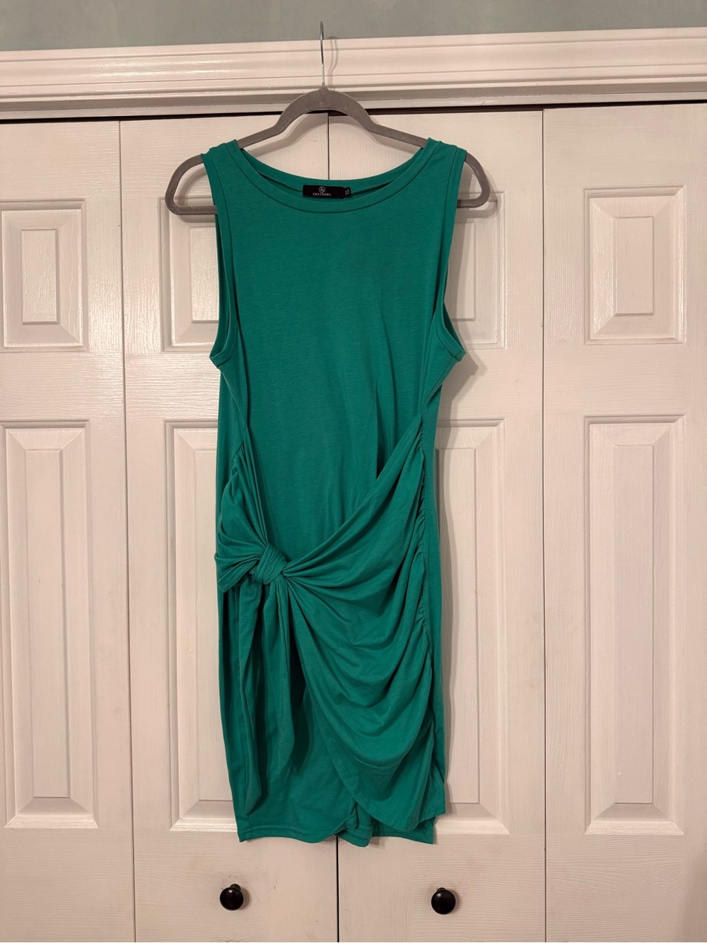 Sleeveless Knot-Front Green Dress - Picture 4 of 4